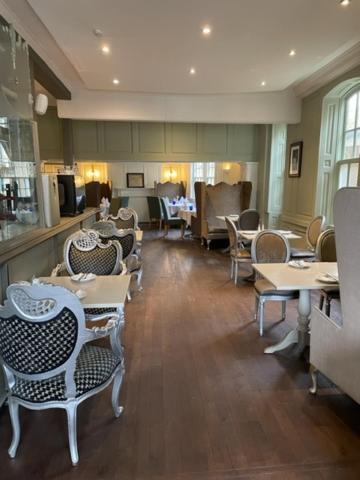 The Spread Eagle Hotel Thame Extérieur photo