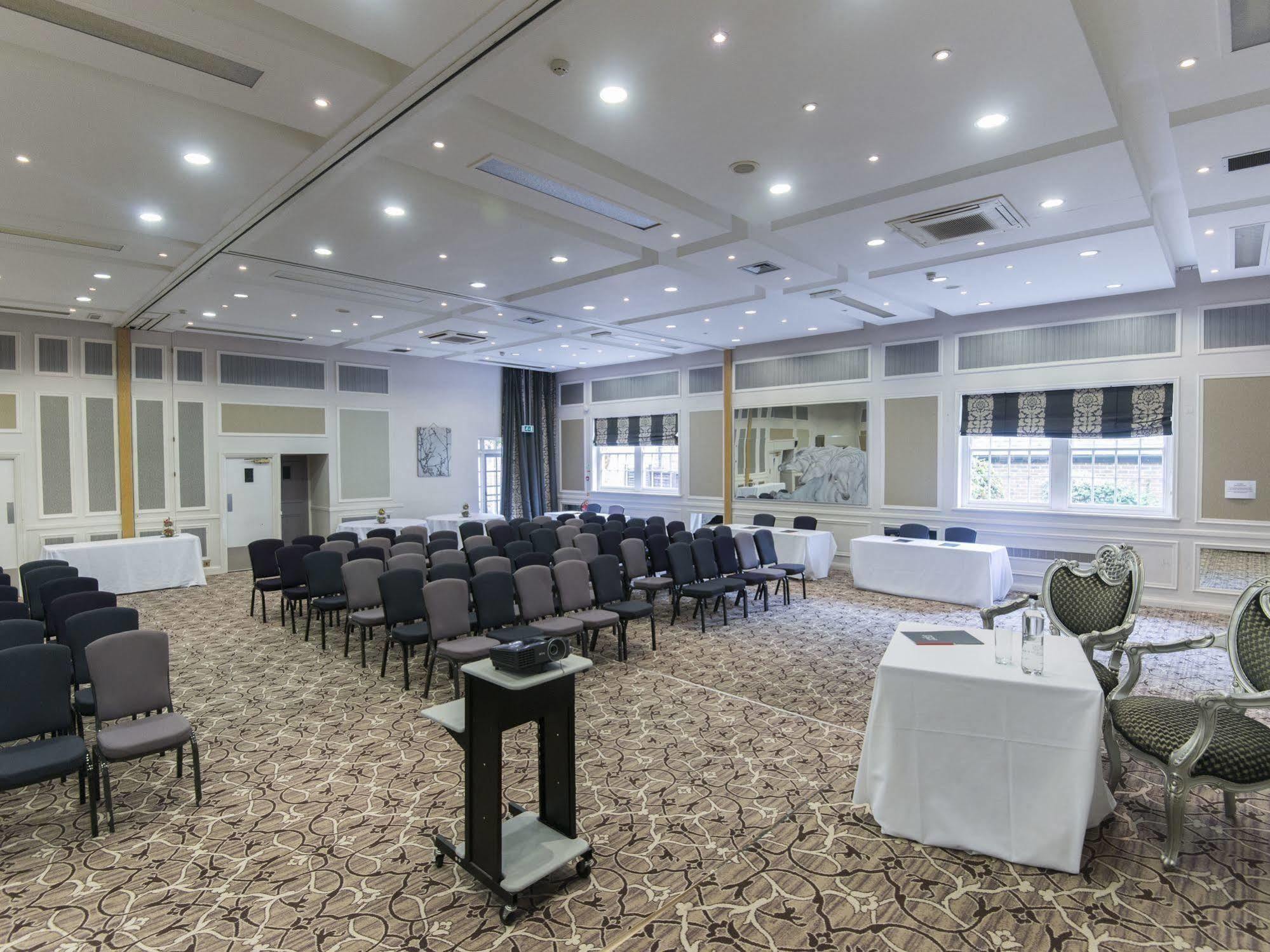 The Spread Eagle Hotel Thame Extérieur photo