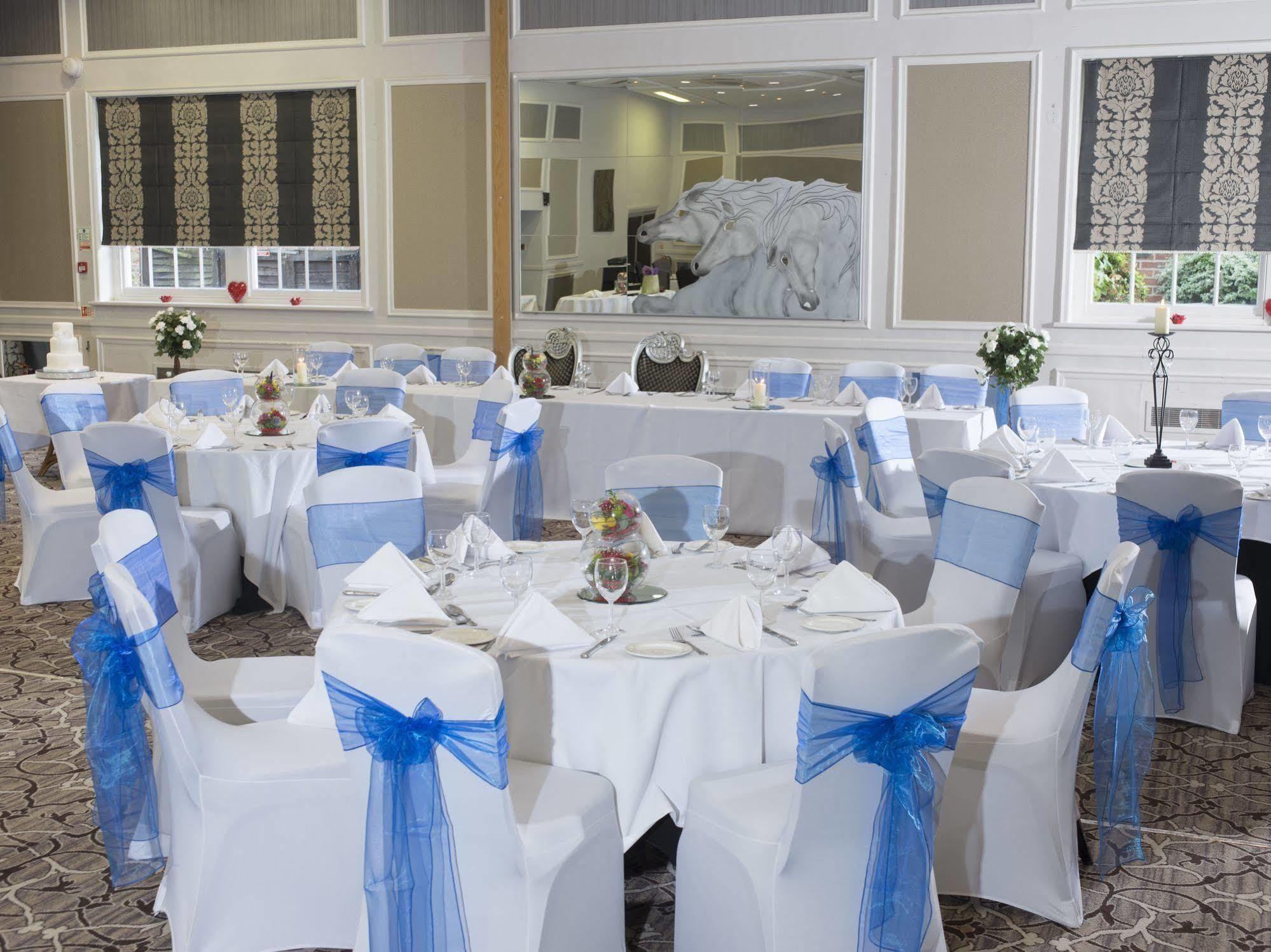 The Spread Eagle Hotel Thame Extérieur photo
